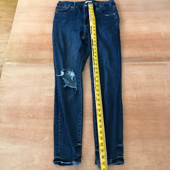 Good American Jeans Women 12/31 Blue Distressed High Rise Dark Wash Stretch - Picture 4 of 9